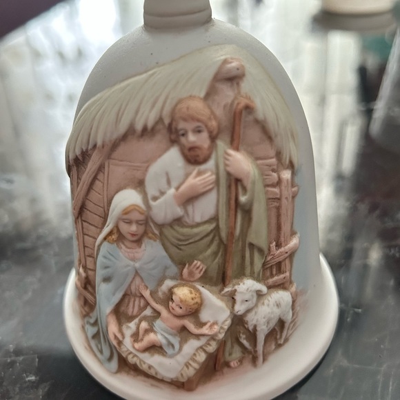 Vintage Porcelain Christmas Bell - Picture 1 of 6